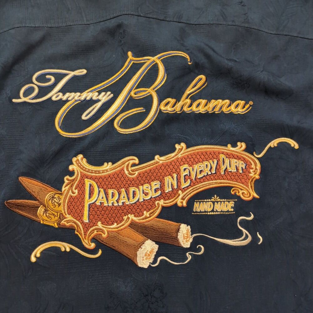Tommy Bahama Cigar Shop "Paradise in Every Puff" Button Up Shirt Men's M Navy